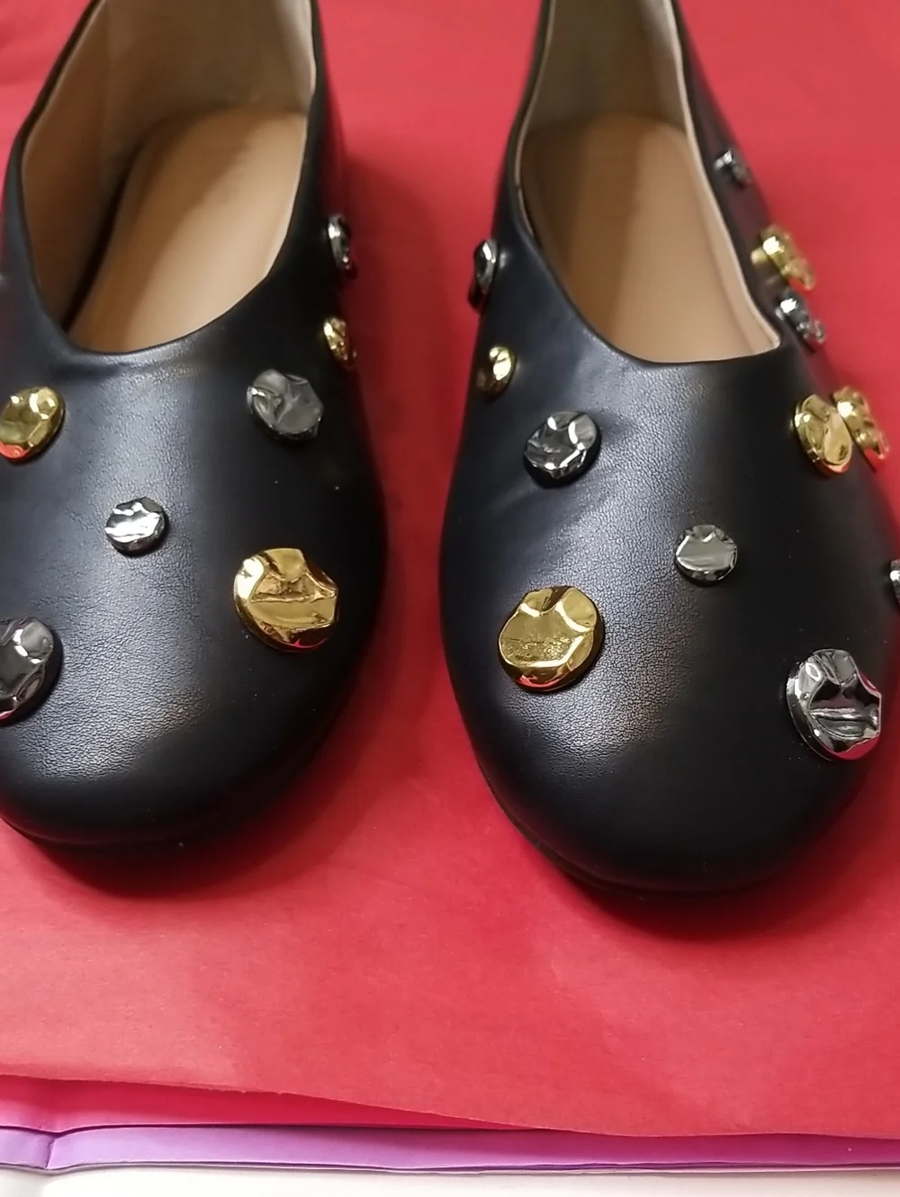 I.N.C. womens slip on flats size 8.5 embellished w/gold/silver discs EUC